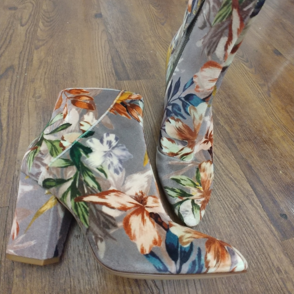 Nine West floral ankle boot